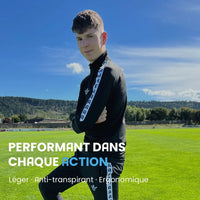 Haut d’entraînement Aways Performer noir porté – avec texte et message de marque