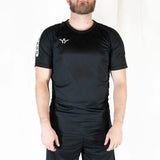 Maillot d'entraînement Aways Performer noir porté - vue de face