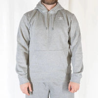 Sweat à capuche Aways Everest gris porté – vue de face